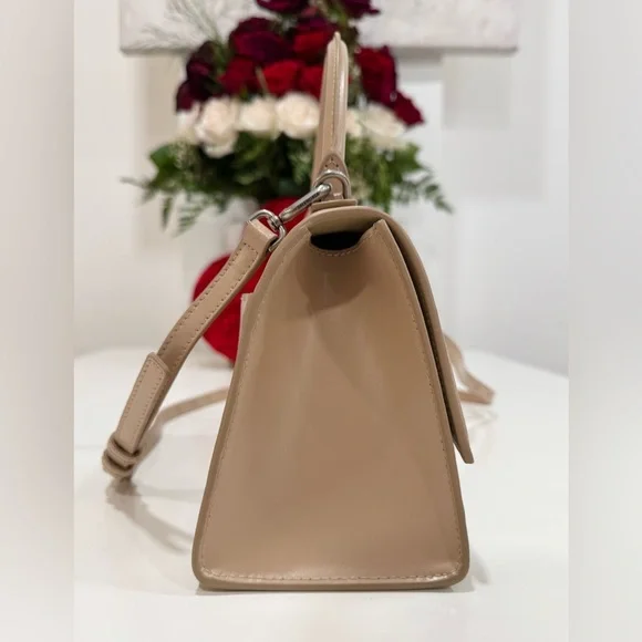 ショルダーバッグ・ポシェット BALENCIAGA HOURGLASS HANDBAG SMALL BEIGE SHINY BOX CALFSKIN Balenciaga Hourglass Top Handle Bag Small Beige in Leather